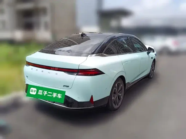 Xpeng P5 — Фото автомобиля 6