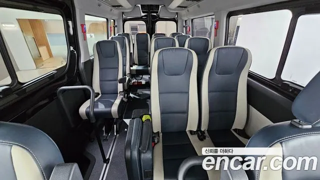 Hyundai Solati Solati 15 мест — Фото автомобиля 19