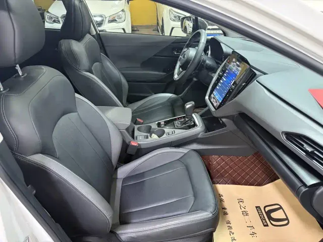 Subaru Crosstrek — Фото автомобиля 11