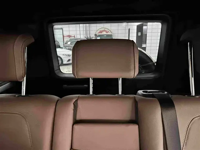 Mercedes-Benz G-Class — Фото автомобиля 24