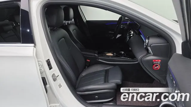 Mercedes-Benz A-Class — Фото автомобиля 11