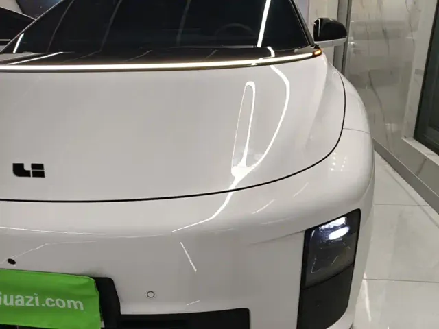Li Auto i6 — Фото автомобиля 23