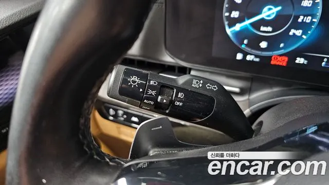 Kia Canival Carnival 4 поколение Бензин 9 мест Signature — Фото автомобиля 17