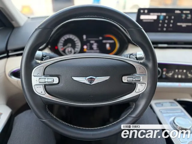 Genesis GV70 — Фото автомобиля 10
