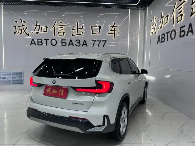BMW X1 — Фото автомобиля 4