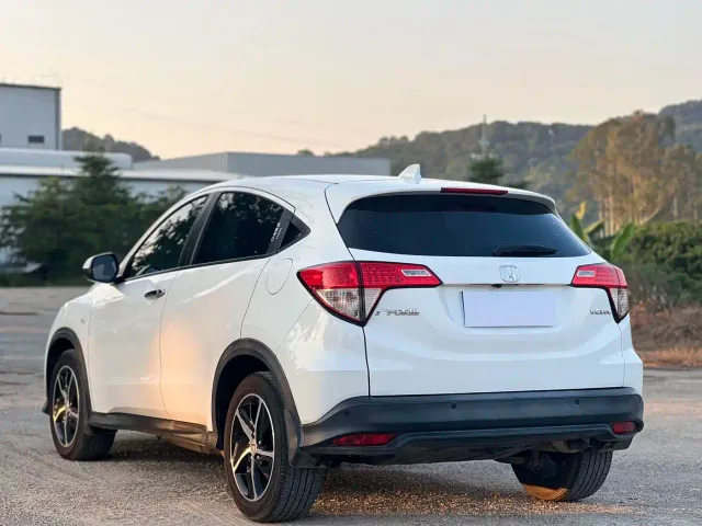 Honda Vezel — Фото автомобиля 13