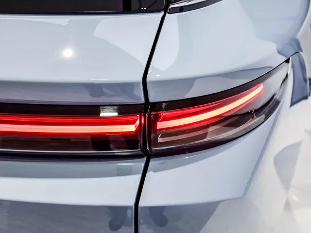 Li Auto Li i8 2025 Standard Edition — Фото автомобиля 19