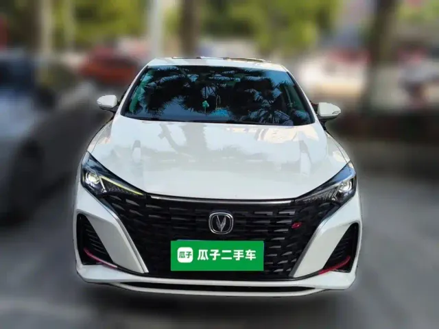 Changan Eado — Фото автомобиля 2