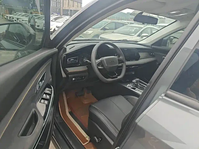 Changan X7 Plus — Фото автомобиля 15