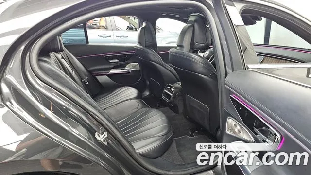 Mercedes-Benz E-Class E-класс W214 E300 4MATIC Exclusive — Фото автомобиля 12