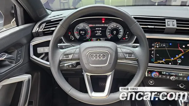Audi Q3 35 TDI quattro Premium — Фото автомобиля 11