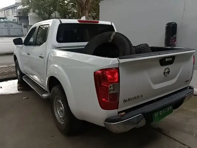 Nissan Navara — Фото автомобиля 4