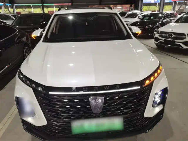 Roewe RX5 eMAX — Фото автомобиля 2