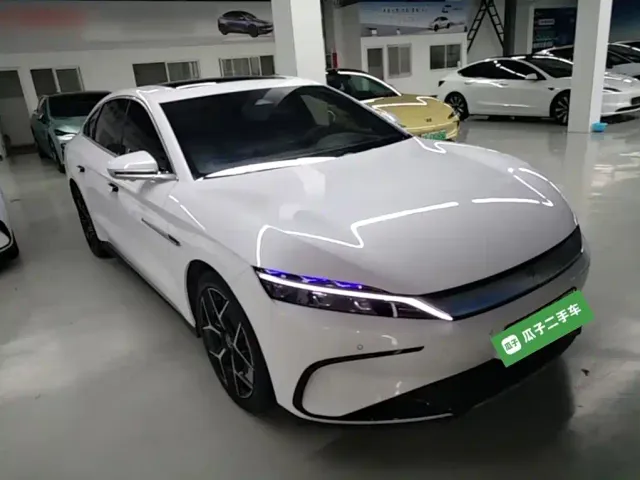 BYD Han — Фото автомобиля 3