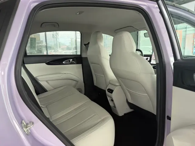 Geely Starry Wish — Фото автомобиля 11