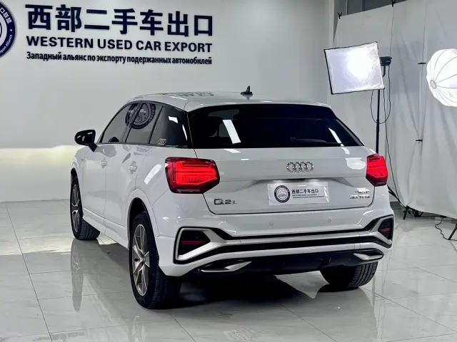 Audi Q2L — Фото автомобиля 24