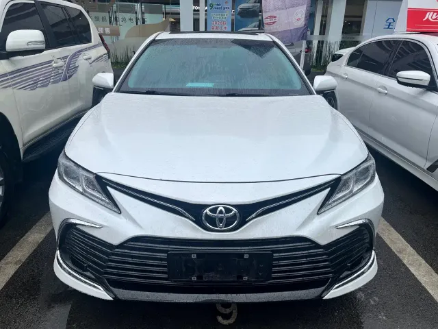 Toyota Camry — Фото автомобиля 2