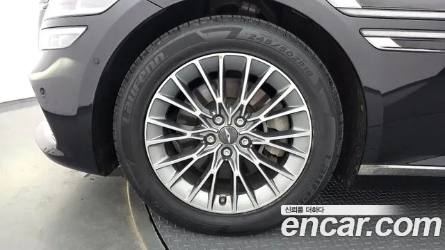Genesis G80 Бензин 2.5 турбо AWD — Фото автомобиля 4