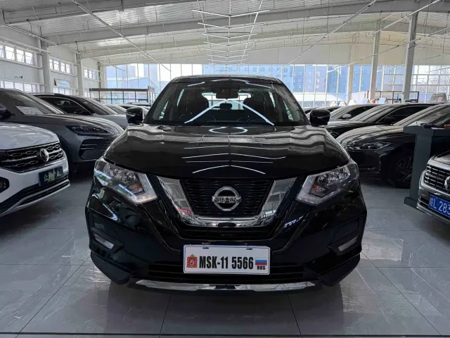 Nissan X-Trail — Фото автомобиля 2