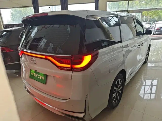 GAC Trumpchi M8 — Фото автомобиля 5
