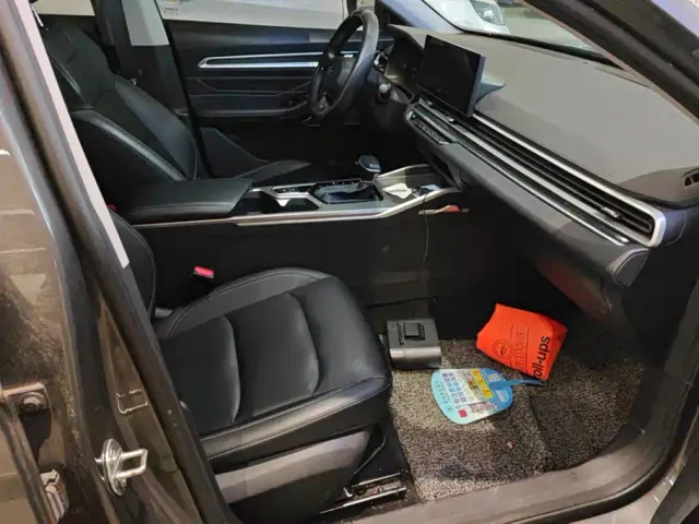 Geely Emgrand — Фото автомобиля 8