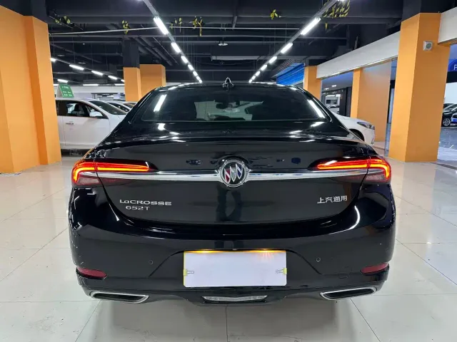 Buick LaCrosse — Фото автомобиля 7