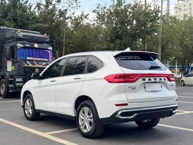 Haval M6 — Фото автомобиля 14