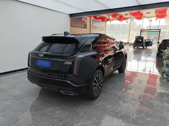 Cadillac XT5 — Фото автомобиля 9