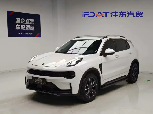 Фотография автомобиля — Lynk & Co 01