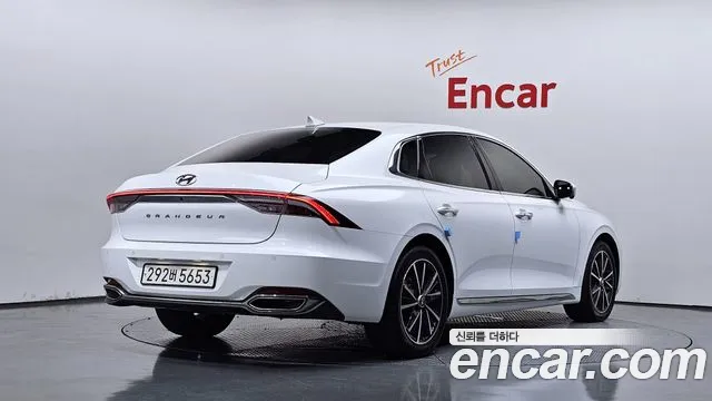 Hyundai Grandeur Новый Grandeur IG — Фото автомобиля 2