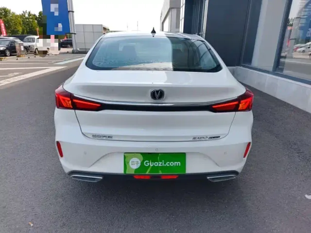 Changan Eado — Фото автомобиля 5