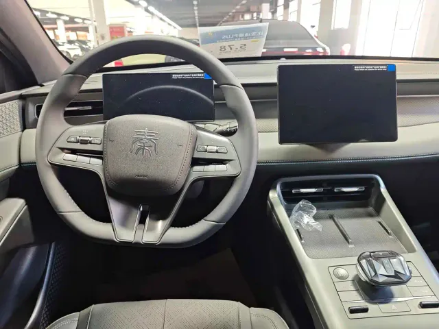 BYD Qin PLUS — Фото автомобиля 7