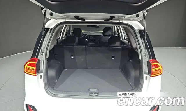 Kia Niro — Фото автомобиля 26