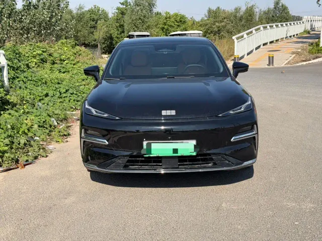 Geely Galaxy Xingyao 8 — Фото автомобиля 2