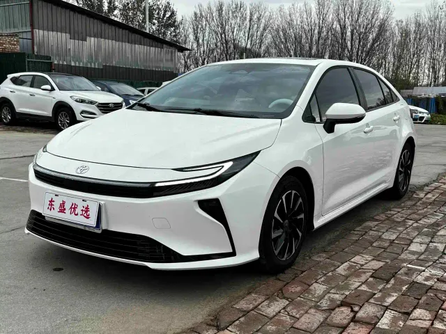 Фотография автомобиля — Toyota Corolla