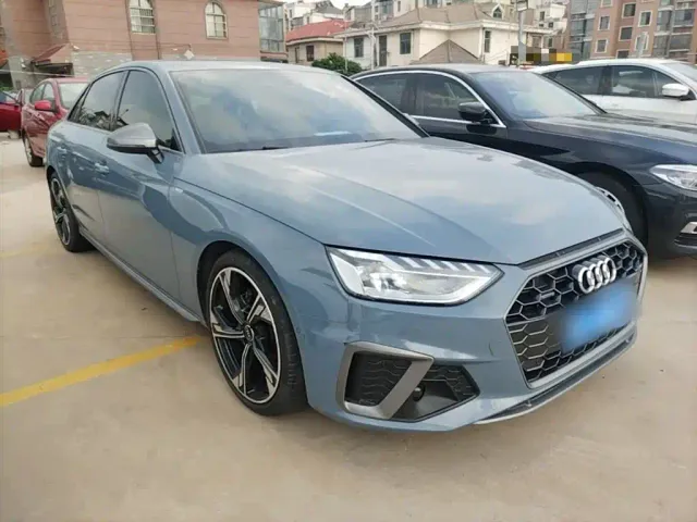 Audi A4L — Фото автомобиля 3