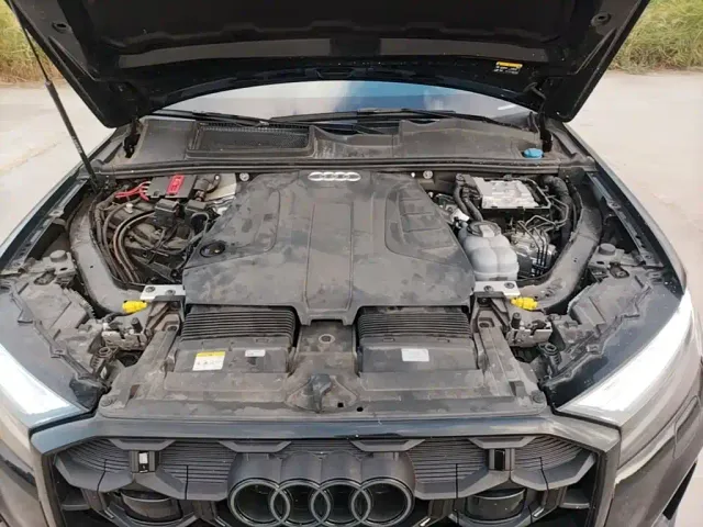 Audi Q7 — Фото автомобиля 19