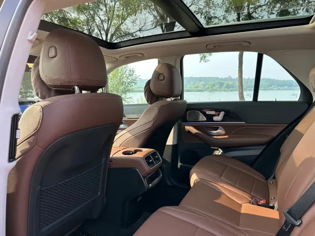 Mercedes-Benz GLE-Class — Фото автомобиля 10