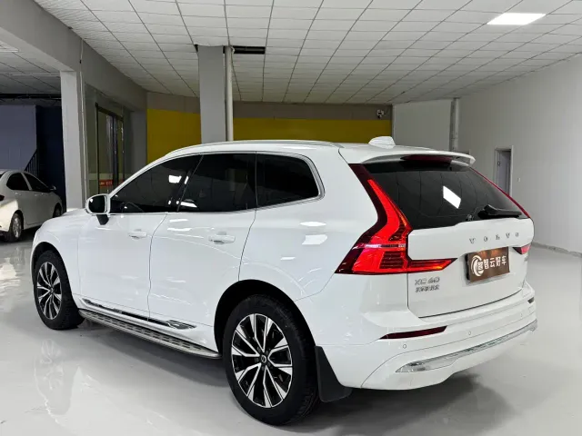 Volvo Volvo XC60 2024 B5 AWD Zhiyuan Luxury Edition — Фото автомобиля 7