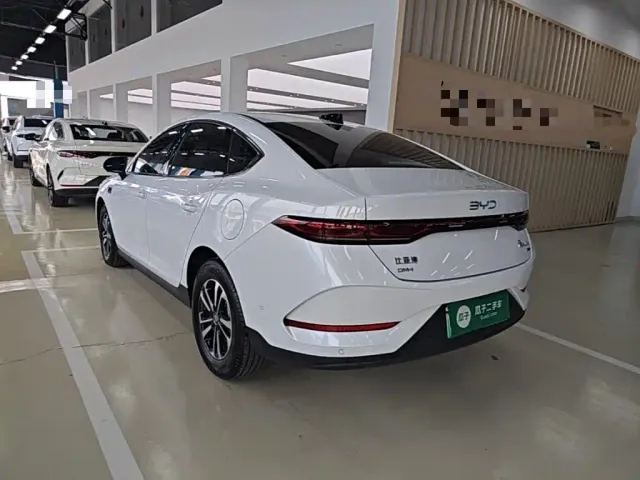 BYD Qin PLUS — Фото автомобиля 4