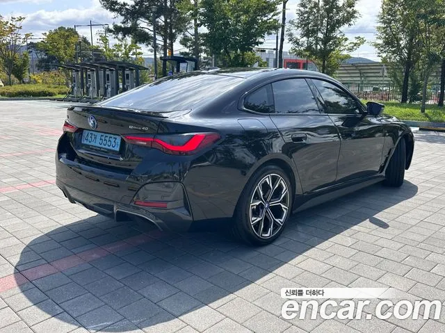 BMW i4 — Фото автомобиля 7
