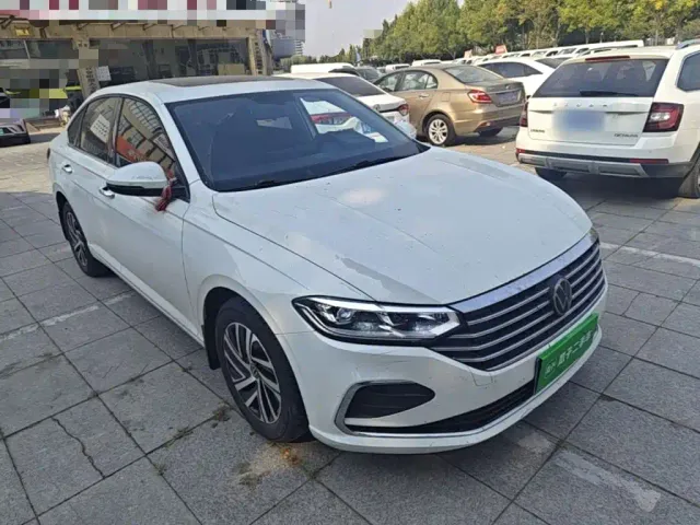 Volkswagen Lavida — Фото автомобиля 3