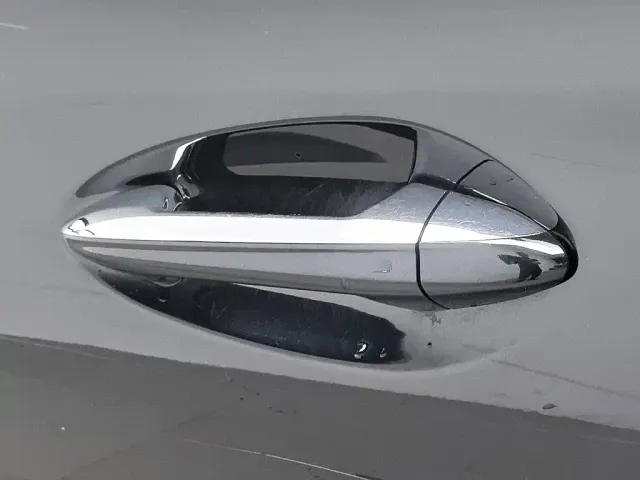 Hongqi HS5 — Фото автомобиля 18