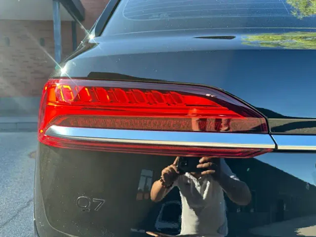 Audi Q7 — Фото автомобиля 15