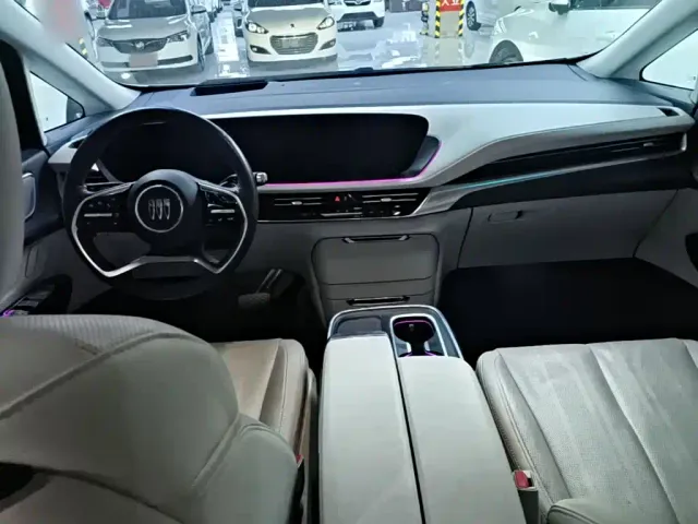 Buick Century 2023 2.0T 6-Seat World Edition — Фото автомобиля 9