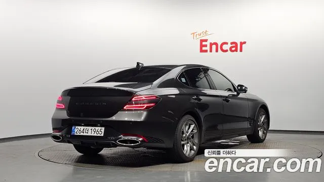 Genesis G70 Новый G70 Бензин 2.5T 4WD — Фото автомобиля 2