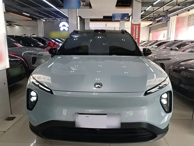Nio ES6 — Фото автомобиля 2