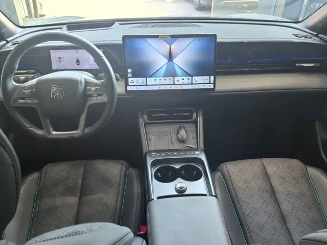 BYD Qin L 2025 Model EV 545KM Excellence Edition — Фото автомобиля 9