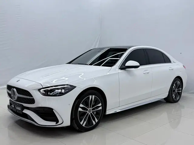 Фотография автомобиля — Mercedes-Benz C-Class