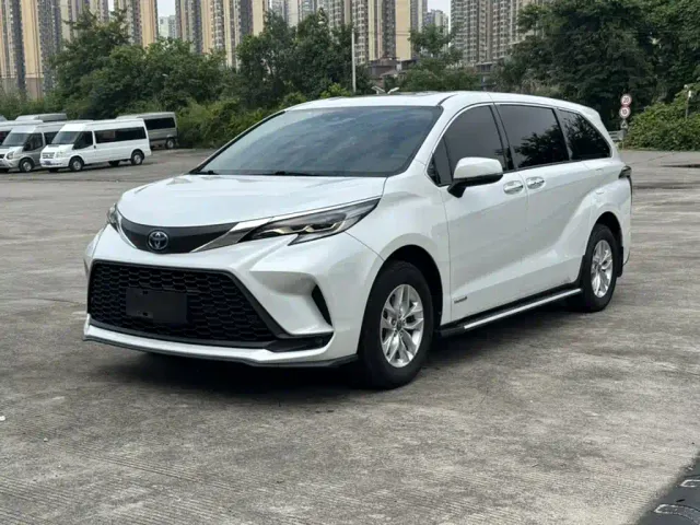 Toyota Granvia — Фото автомобиля 24